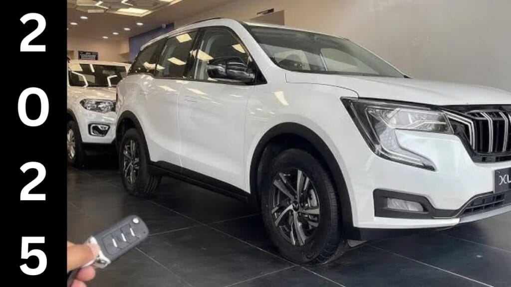 Mahindra XUV700 SUV Cars India